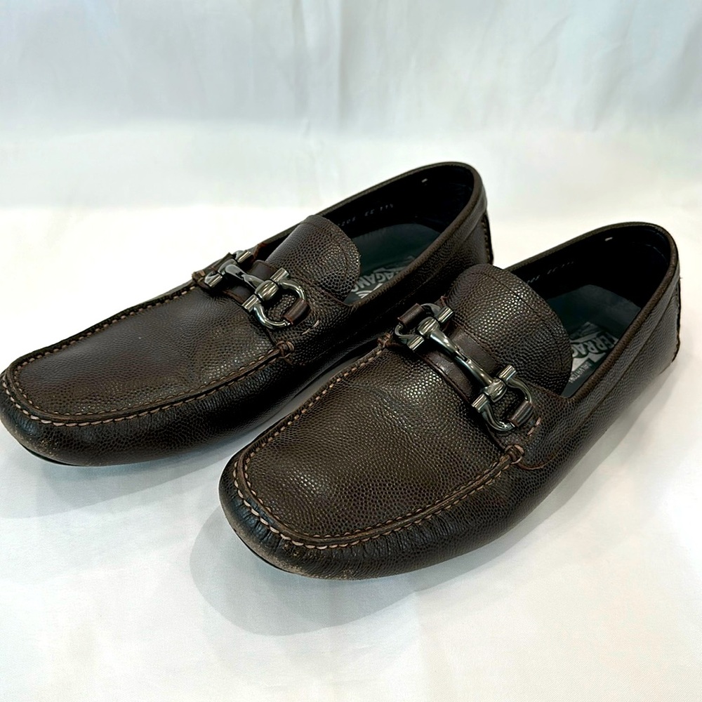 SALVATORE FERRAGAMO Parigi Leather Drivers in Brown
